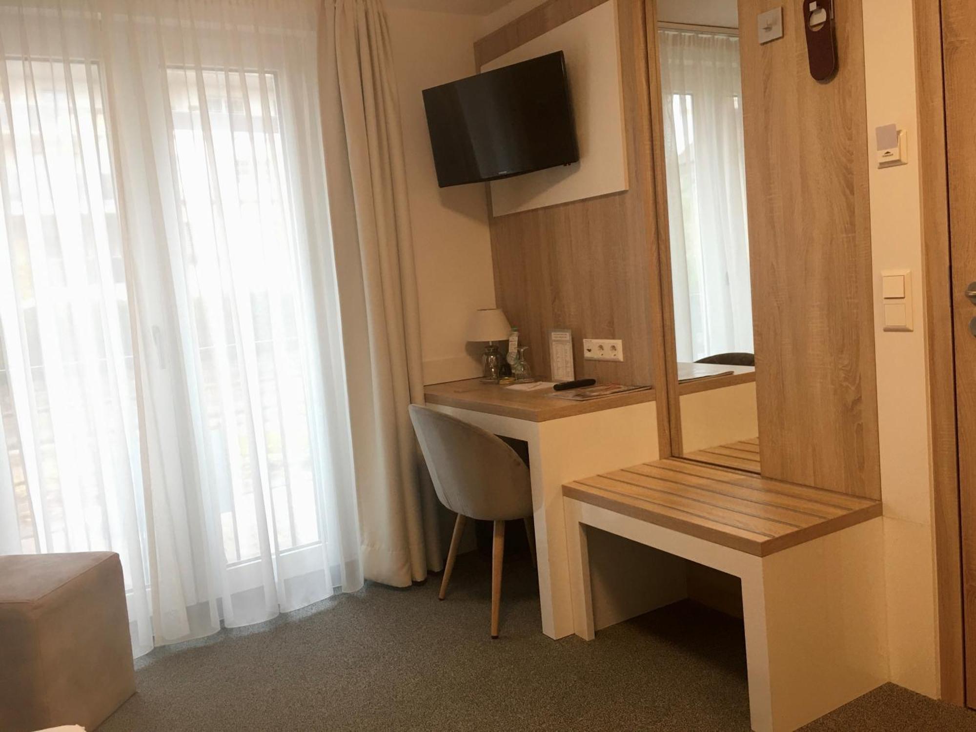 לינדאו Hotel Und Pension Seereich חדר תמונה